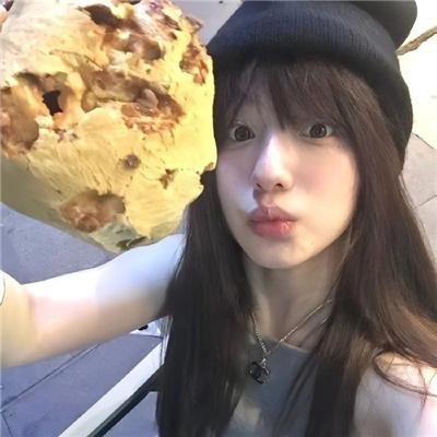 公园里的女孩